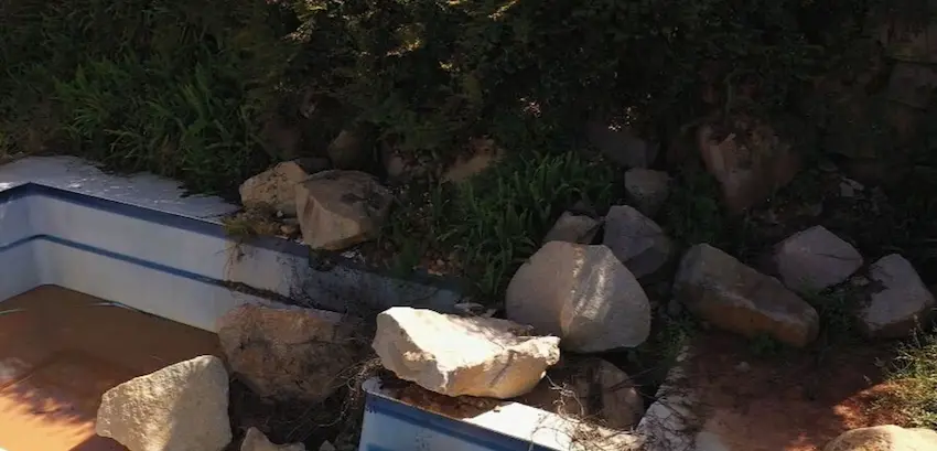 Collapsed boulder wall brisbane